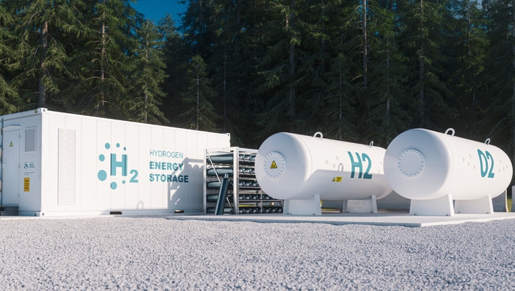 The latest draft text, obtained by EURACTIV, “significantly weakens the priority given to renewable hydrogen,”